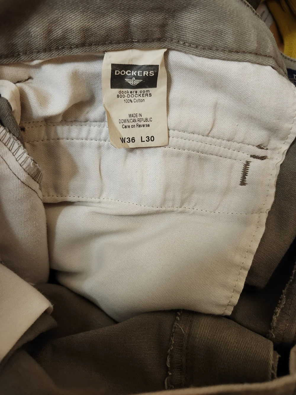 Dockers Men's Chinos in Olive - Size W36 L30